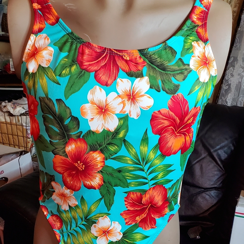 Bathing suit